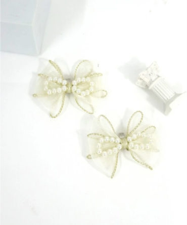 Pearls and beige ribbon bow shoe clip, Wedding Shoe accessory by Avrel.