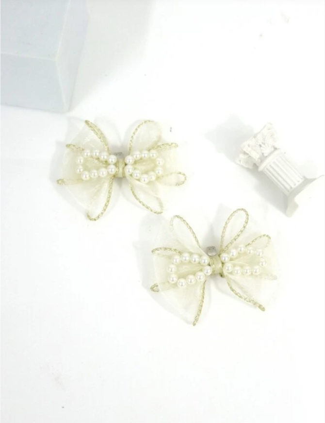 Pearls and beige ribbon bow shoe clip, Wedding Shoe accessory by Avrel.